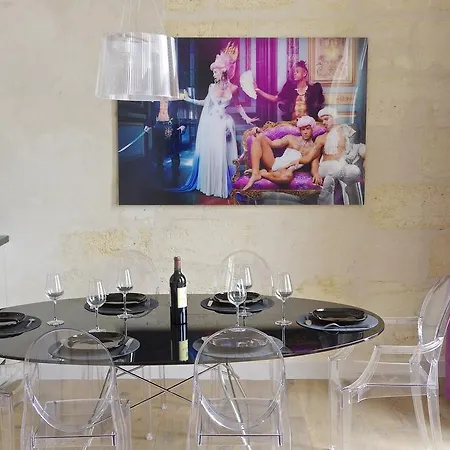 Baroque Apartment *